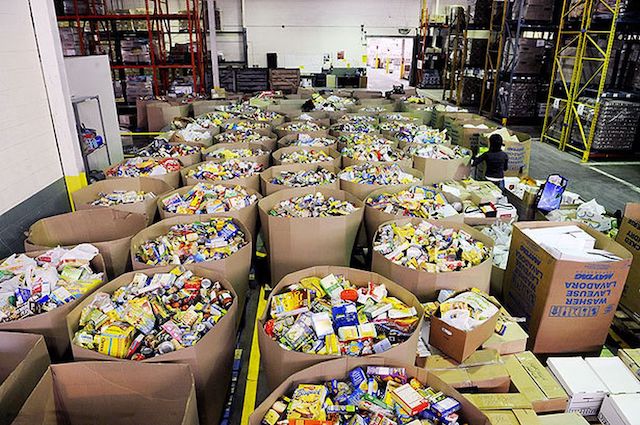 A city in crisis: Toronto food banks record highest number of visits ever during pandemic
